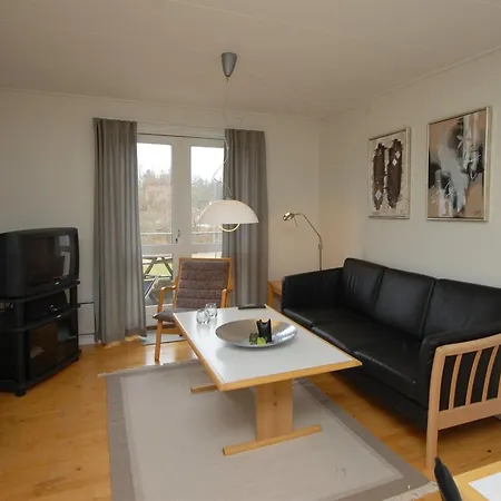Runhild - 100m From The Sea By Interhome Hals